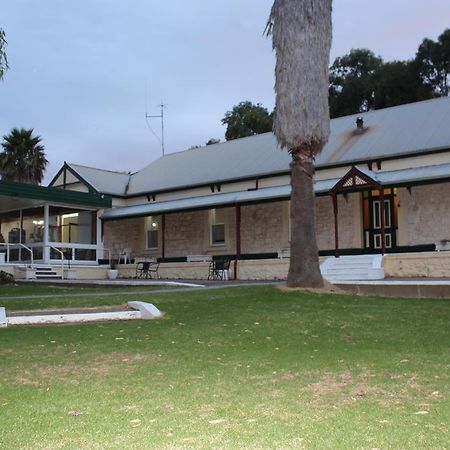 Island Motel Kingscote Buitenkant foto