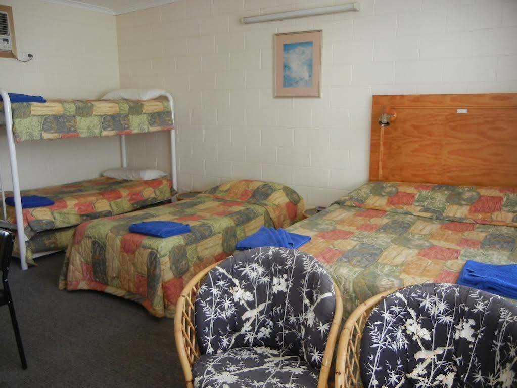 Island Motel Kingscote Buitenkant foto