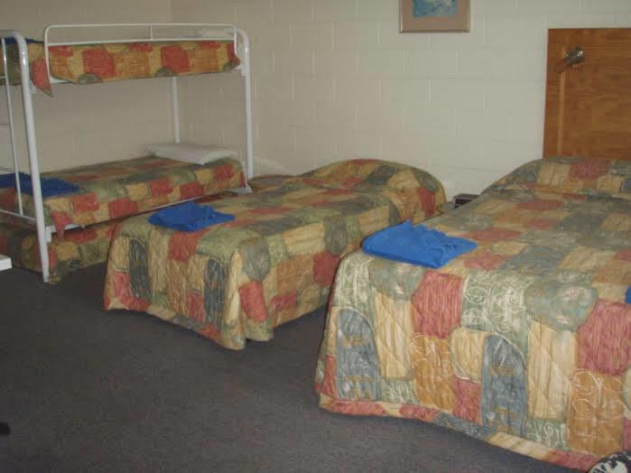 Island Motel Kingscote Buitenkant foto